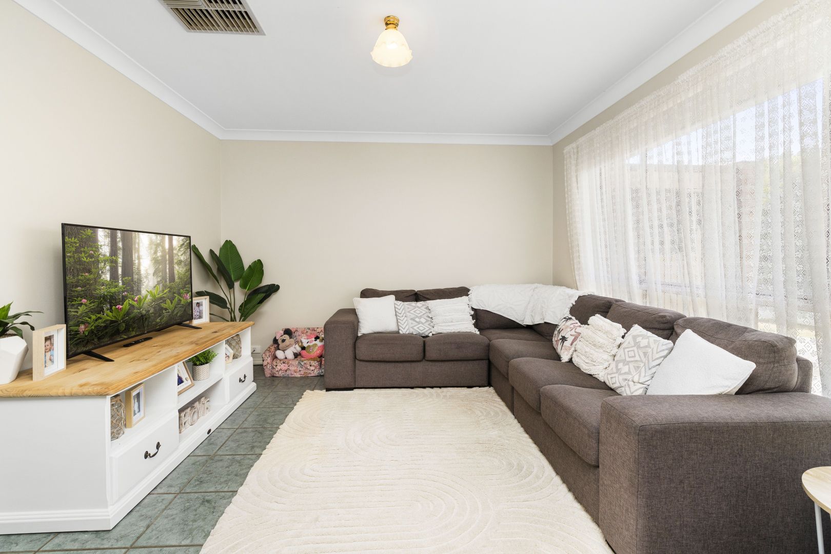 3 Tikki Place, Glenfield Park NSW 2650, Image 1