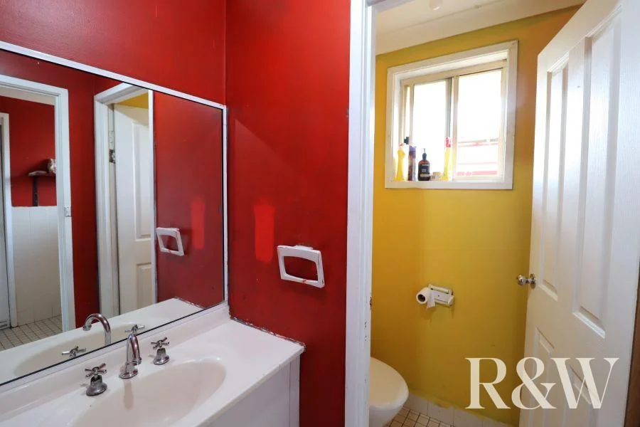 Additional image 5 of 99 Explorers Way, St Clair NSW 2759