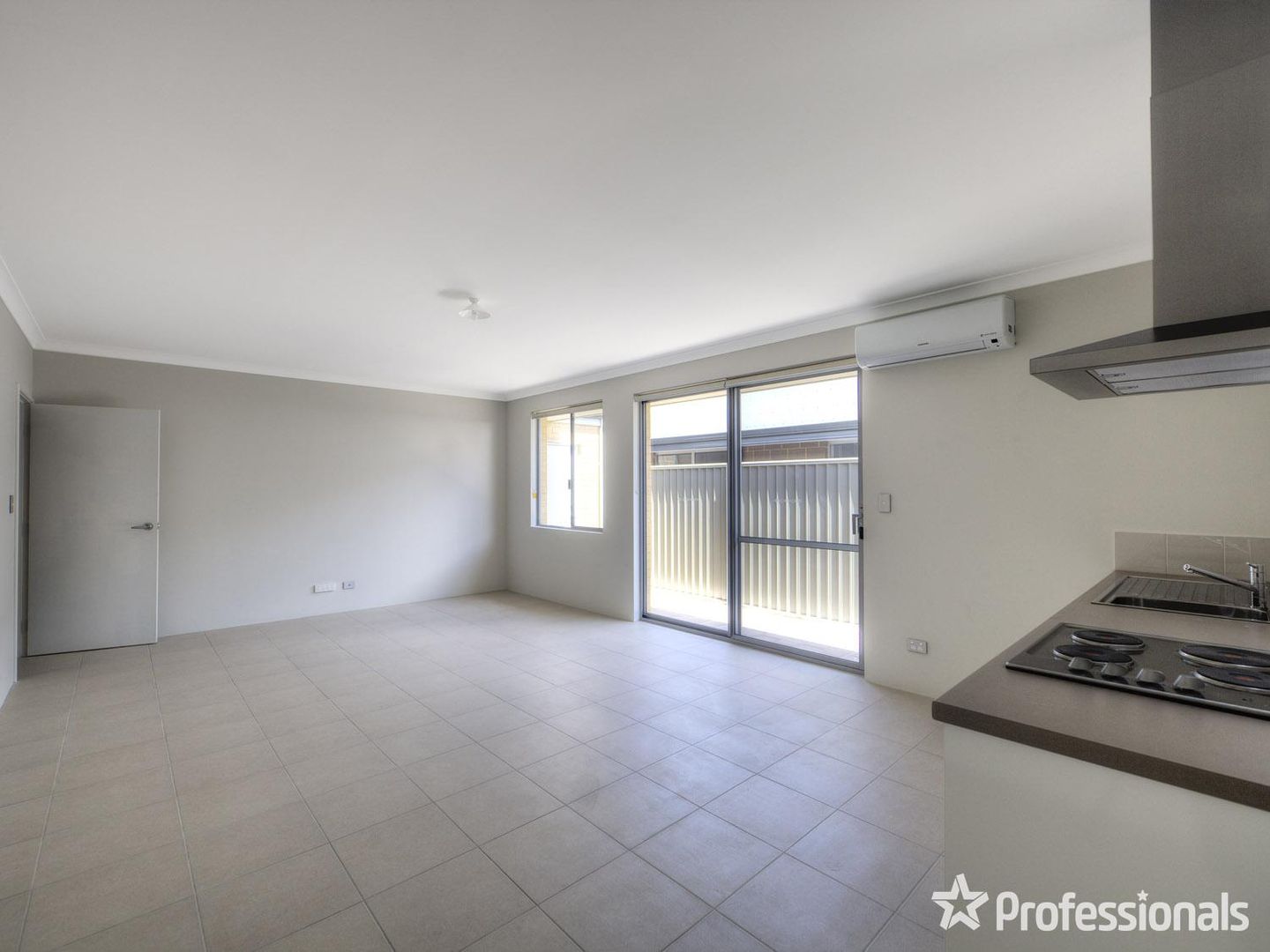 15B Cassowary Chase, Wandi WA 6167 House For Rent 440 Domain