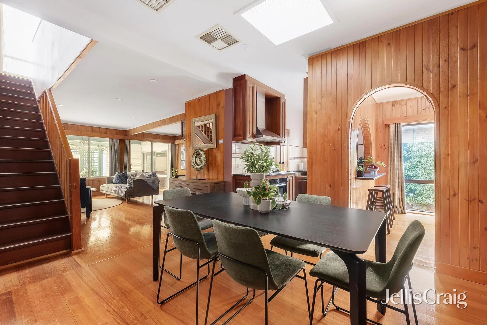 Additional image 3 of 976 North Road, Bentleigh East VIC 3165