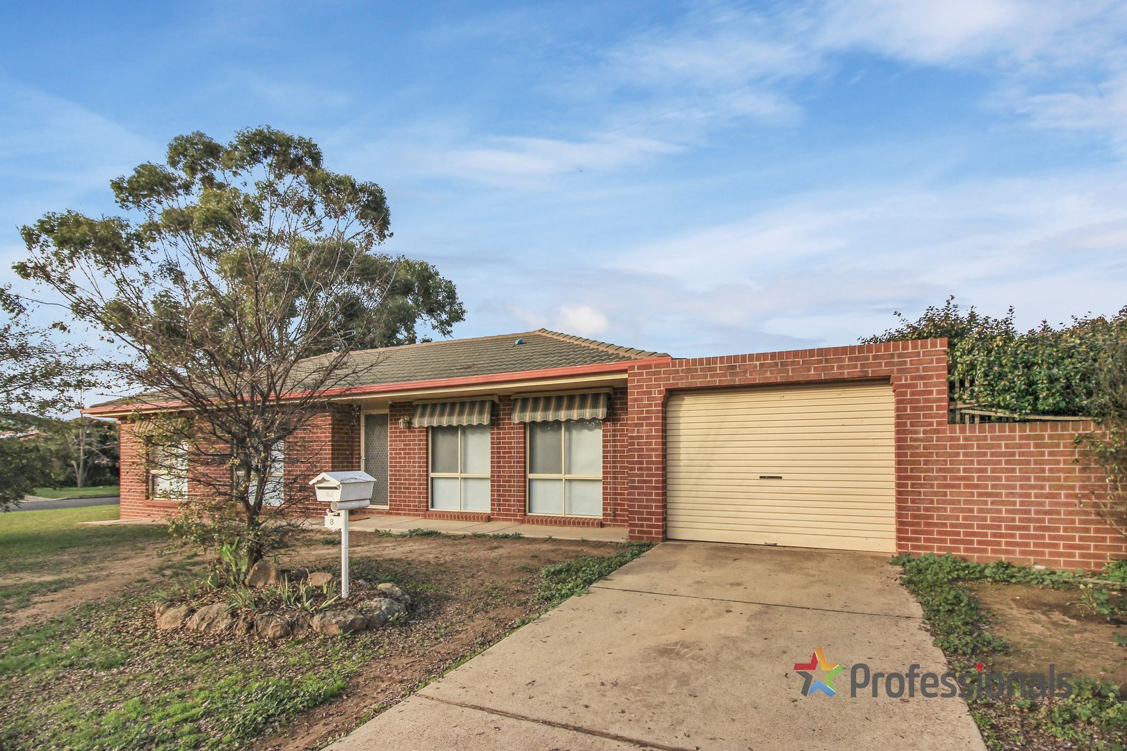 8 O'Connor Street, Tolland NSW 2650, Image 2