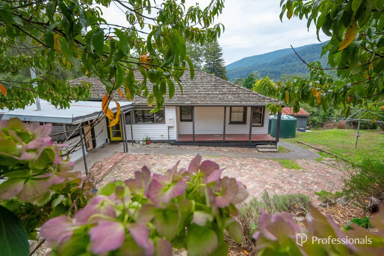 35 Riverside Drive, Warburton VIC 3799