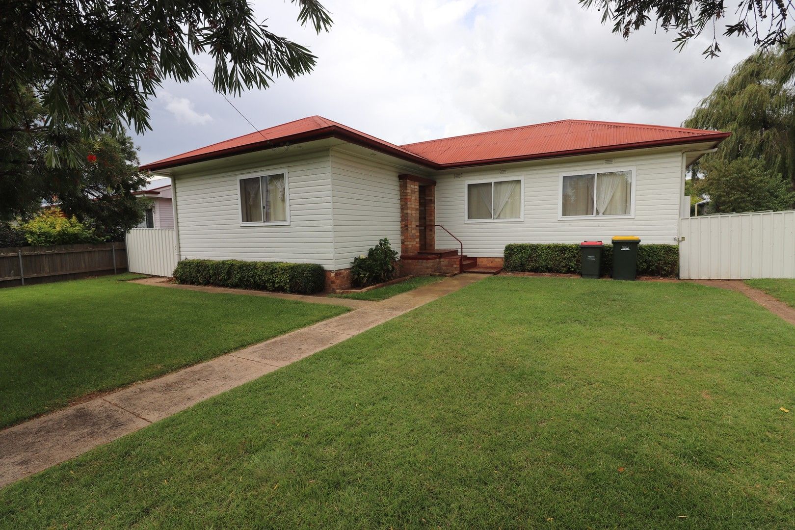 4 bedrooms House in 57 Coronation Avenue GLEN INNES NSW, 2370