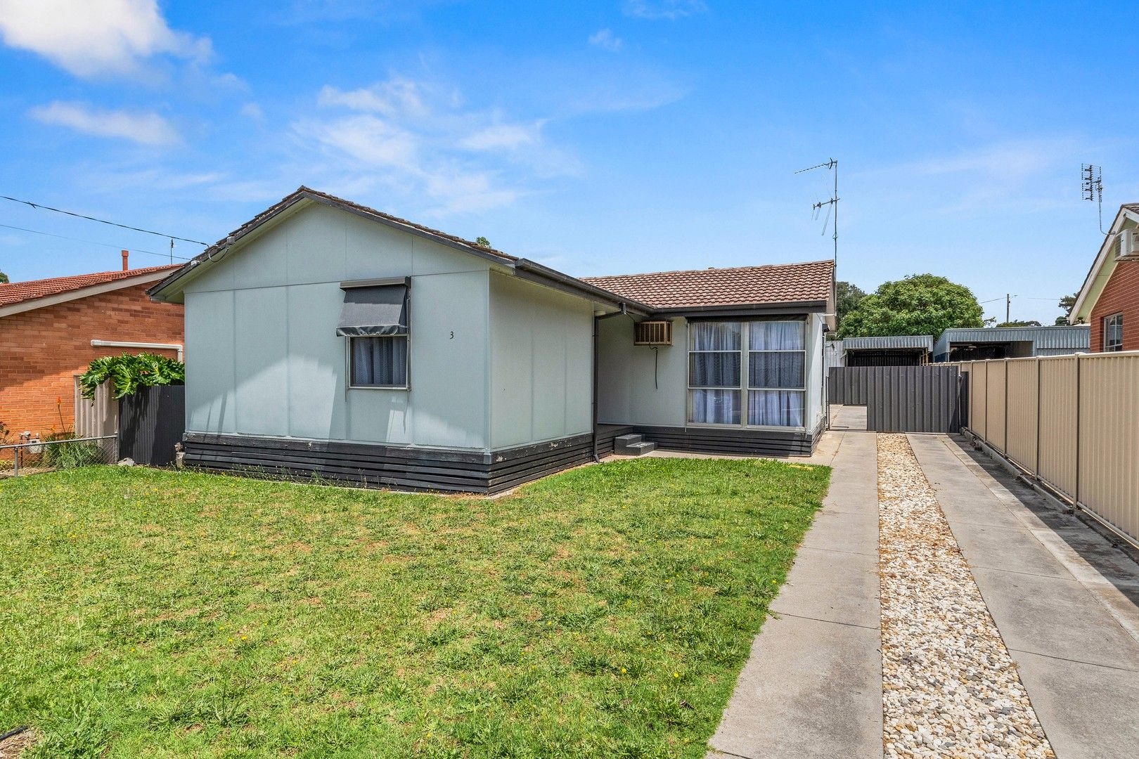 3 bedrooms House in 3 Rankin Avenue BENDIGO VIC, 3550