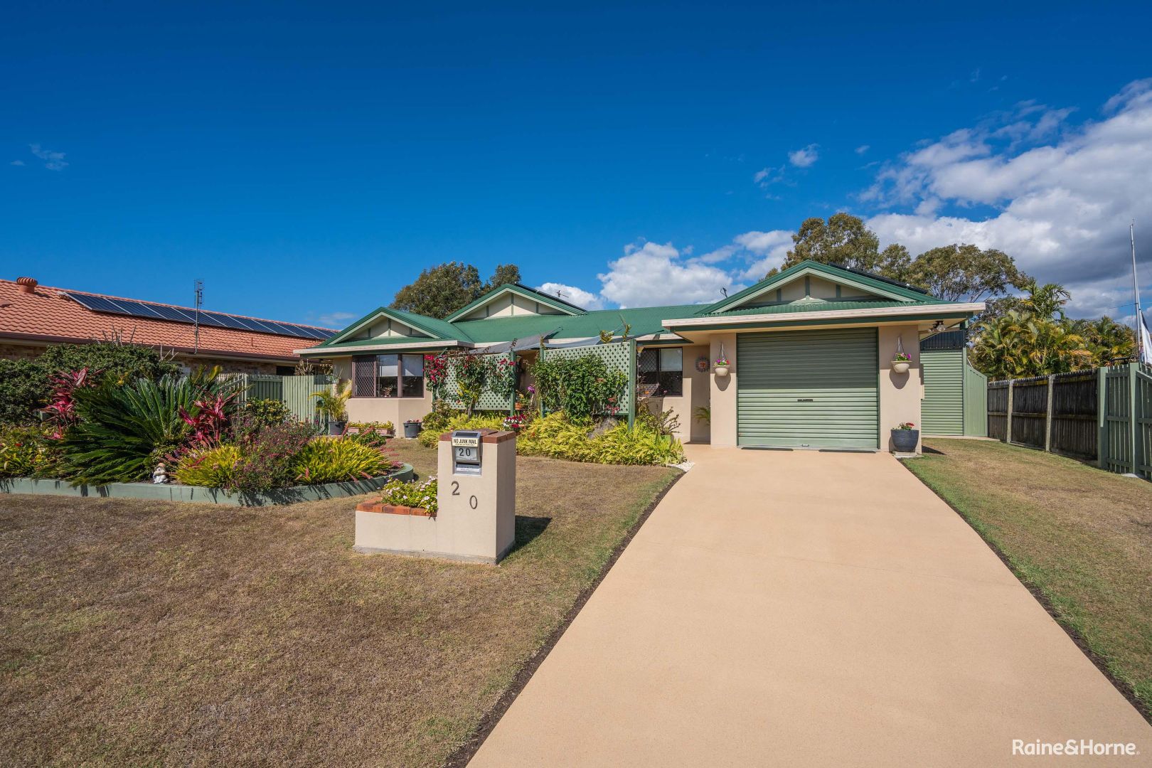 20 Aqualine Drive, Point Vernon QLD 4655, Image 1