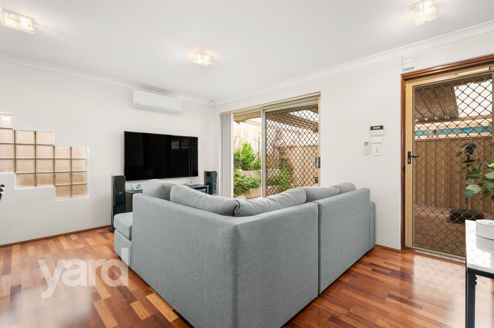 2/14 Kanimbla Street, Bicton WA 6157, Image 2