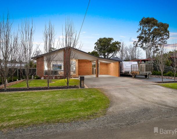 1 Hilltop Avenue, Bunyip VIC 3815