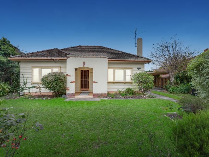 65 Roberts Street, Essendon VIC 3040, Image 2