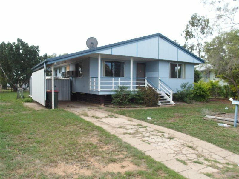 4 bedrooms House in  BLACKWATER QLD, 4717