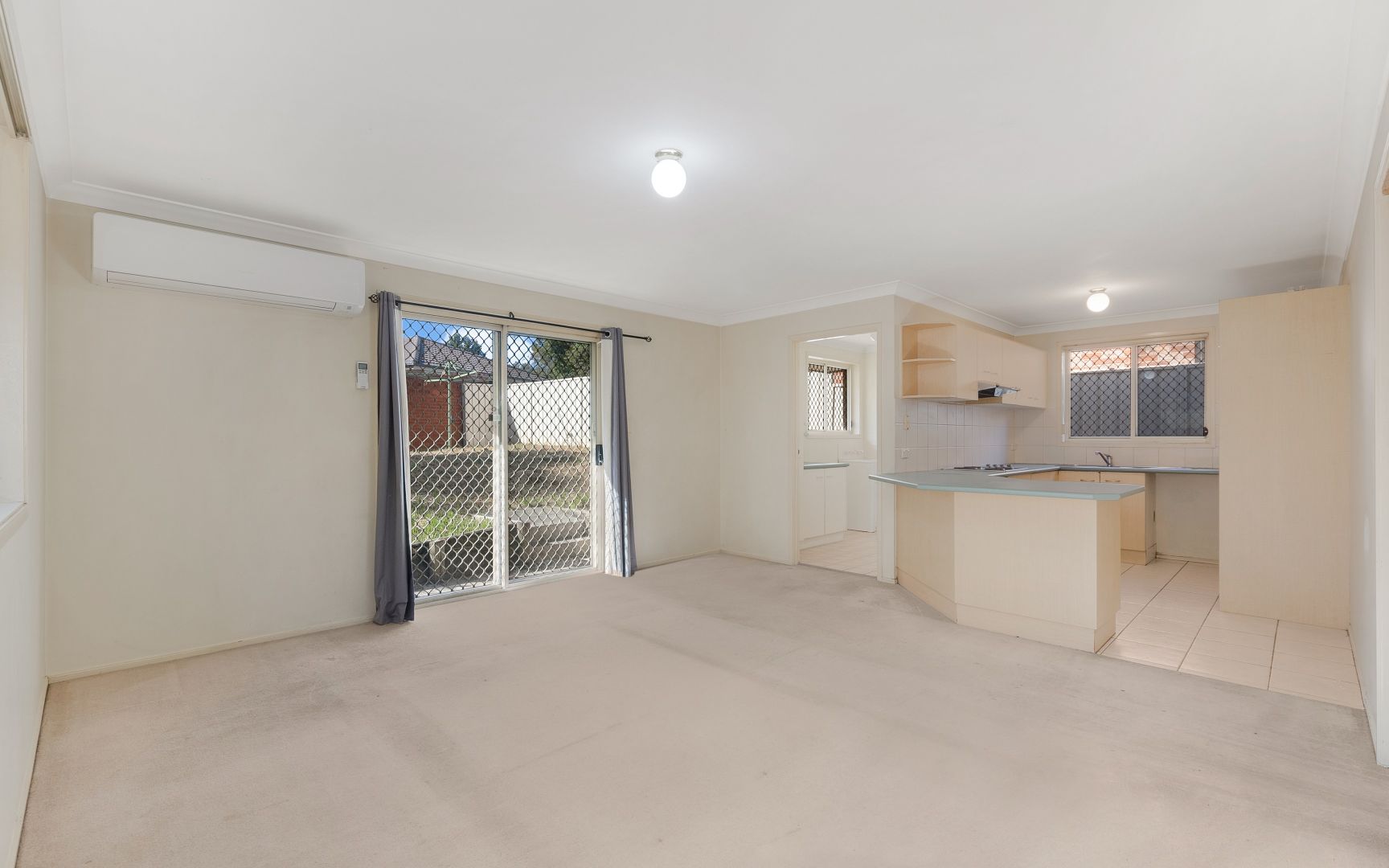 92A Canterbury Road, Glenfield NSW 2167, Image 2