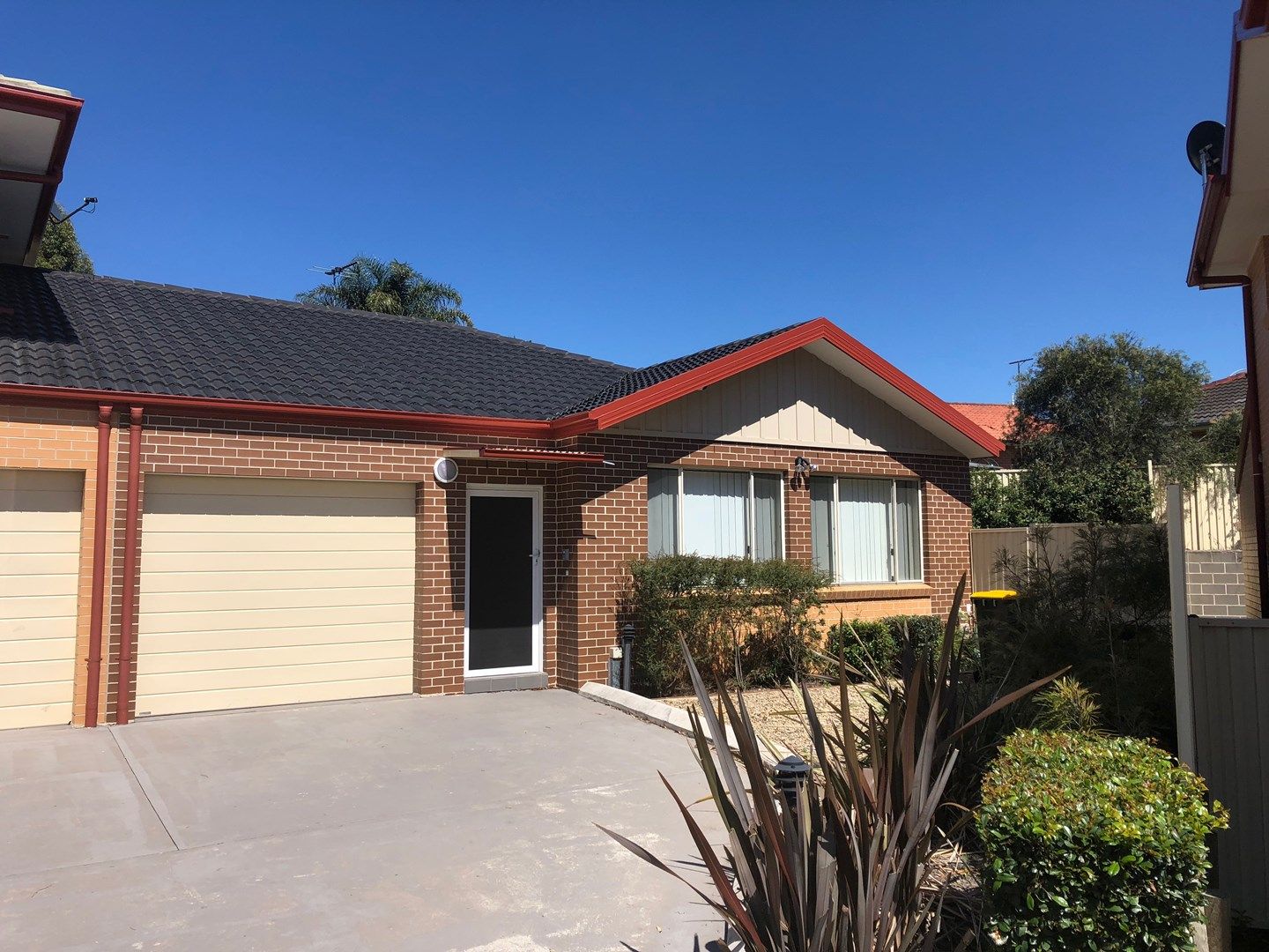 10/221A Waterworth Drive, Mount Annan NSW 2567, Image 0