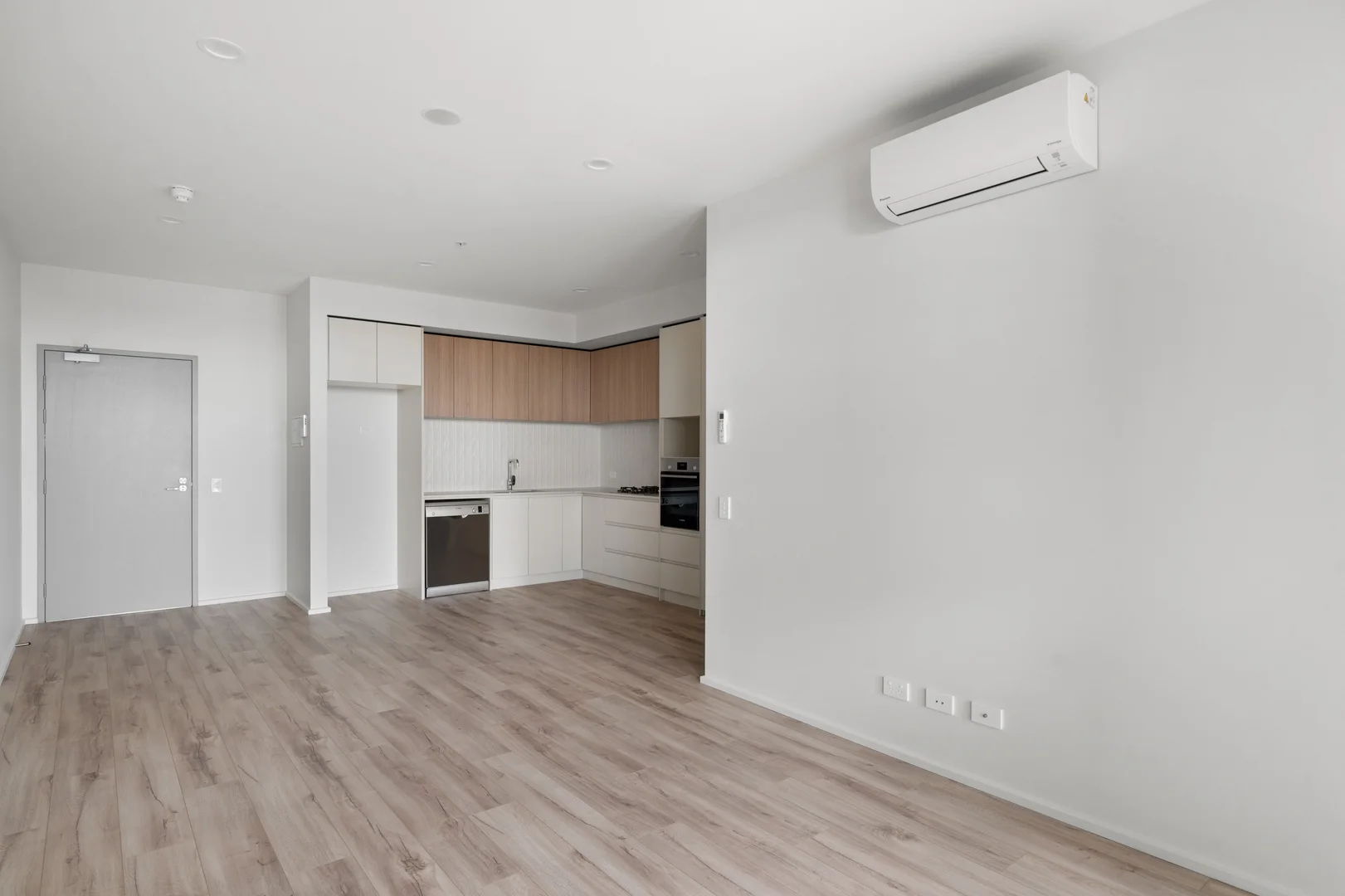 Additional image 4 of 1707/6 Penaluna Place, Adelaide SA 5000