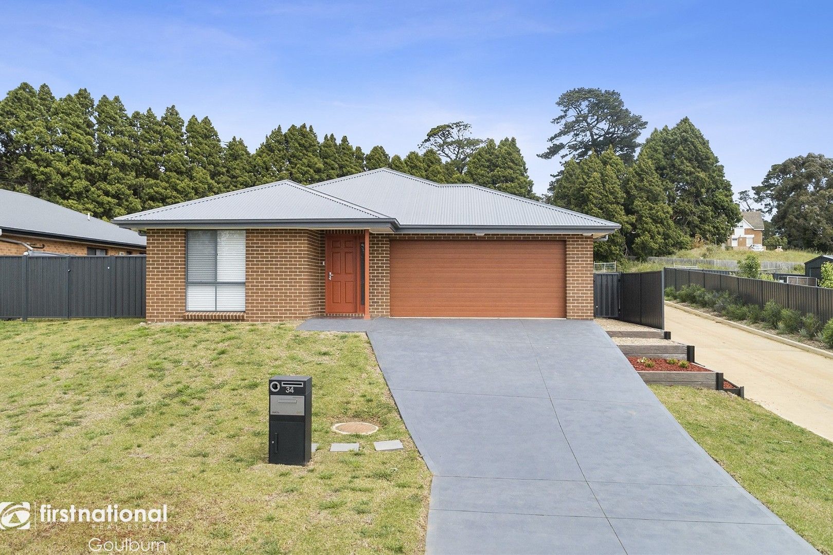 5 bedrooms House in 34 McGrath Place GOULBURN NSW, 2580