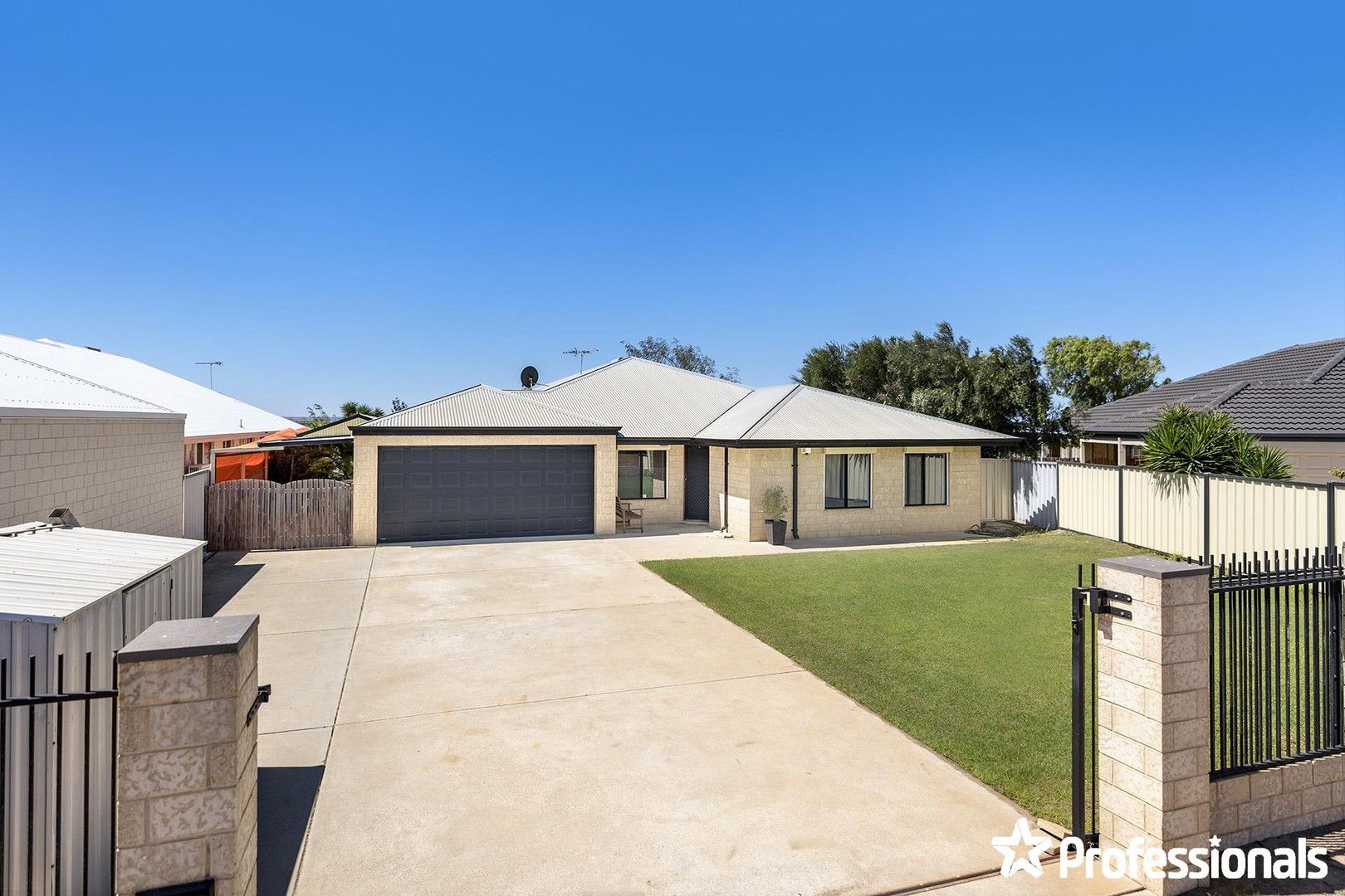 24 Rolland Drive, Mount Tarcoola WA 6530, Image 0