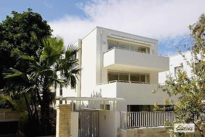 2 bedrooms Apartment / Unit / Flat in 5/7 Sir Thomas Mitchell Road BONDI BEACH NSW, 2026