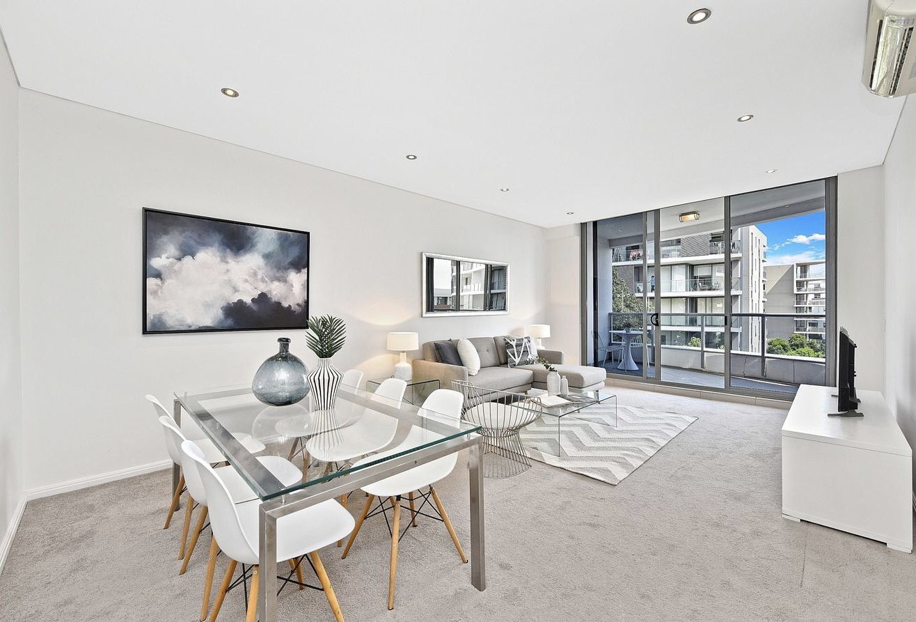 2 bedrooms Apartment / Unit / Flat in 755/6 Mary Street RHODES NSW, 2138