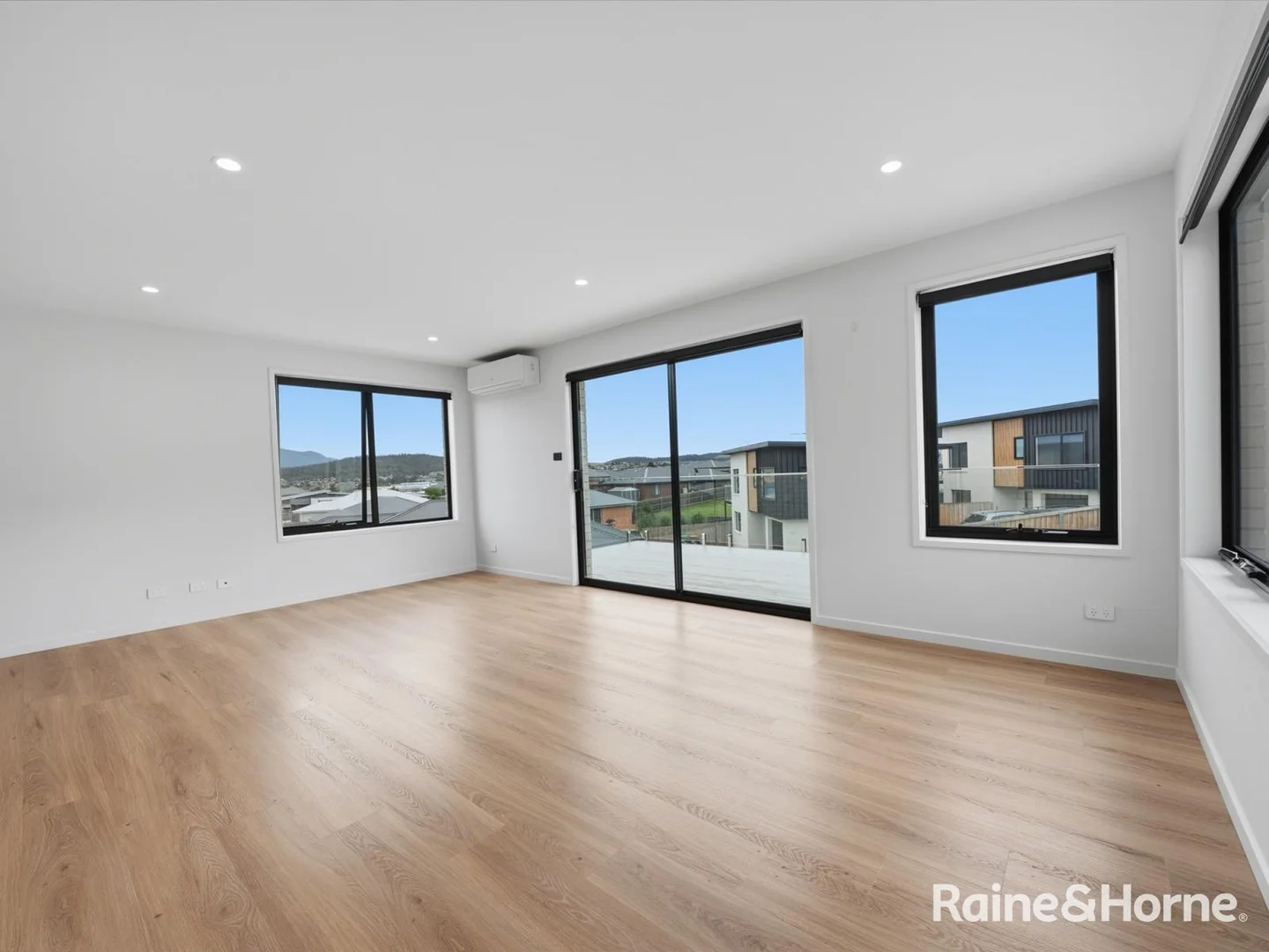 Additional image 4 of 1/10 Garrett Court, Oakdowns TAS 7019