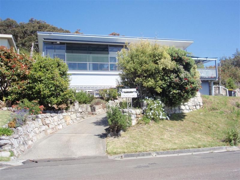 19 Tulip Street, Hyams Beach NSW 2540, Image 1