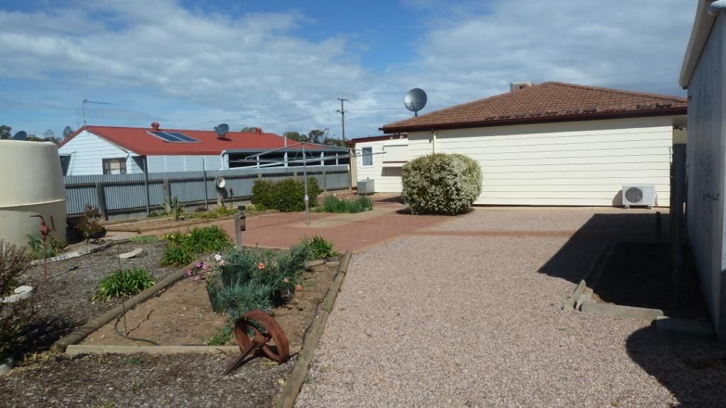 5 Oswald Street, Wudinna SA 5652, Image 2