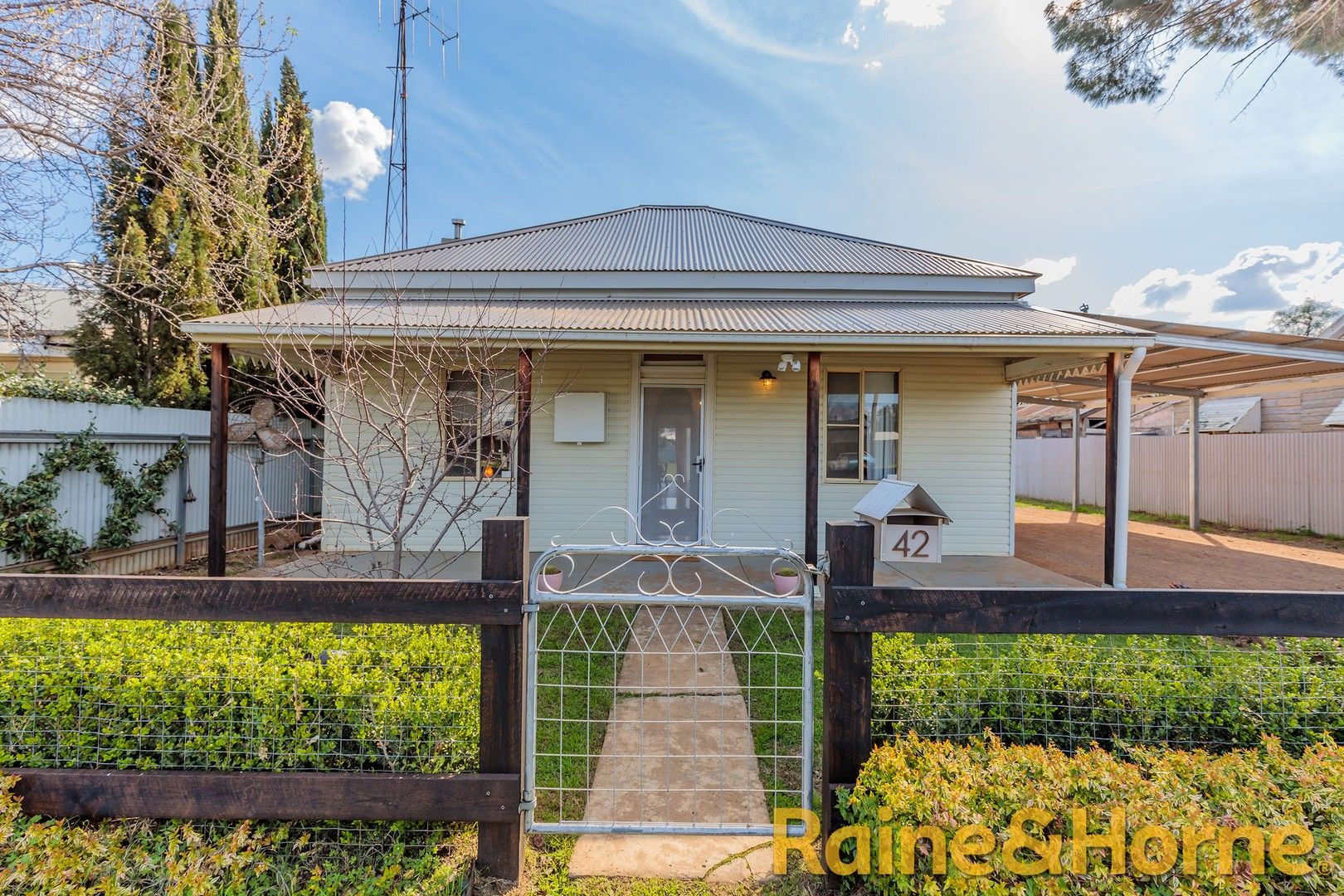 42 Algalah Street, Narromine NSW 2821, Image 0