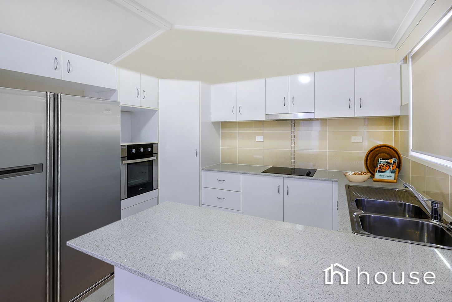 7 Lake Court, Bethania QLD 4205, Image 1