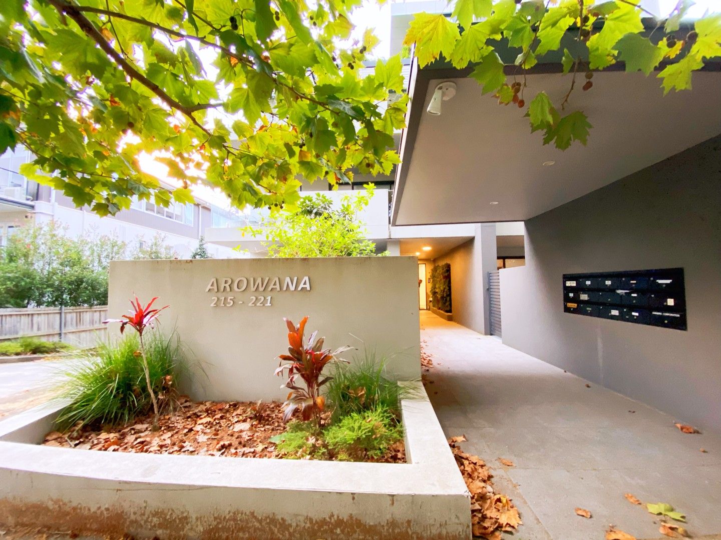 2 bedrooms Apartment / Unit / Flat in 4/215 Victoria Ave CHATSWOOD NSW, 2067