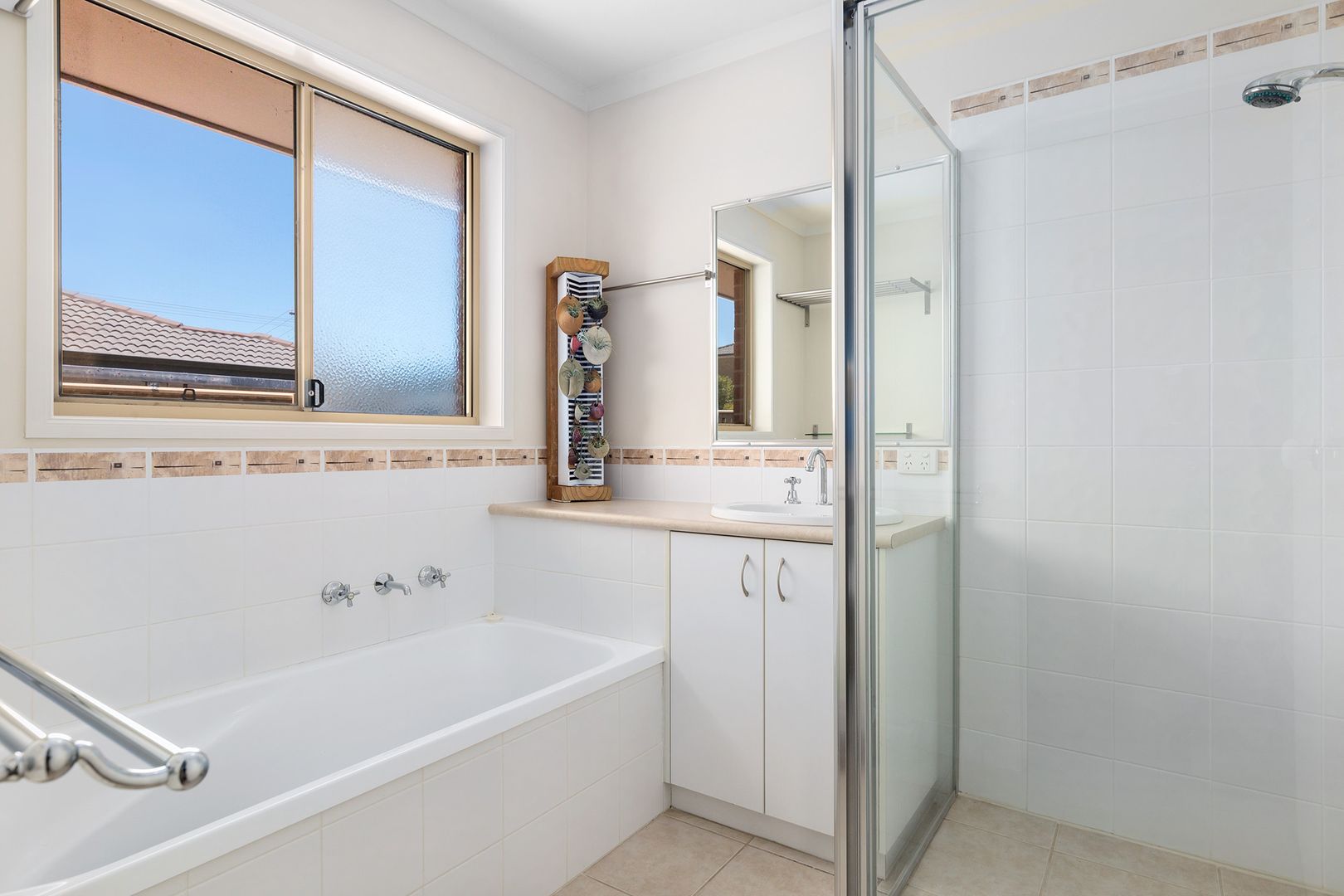 2a Gordon Street, Chiltern VIC 3683, Image 2