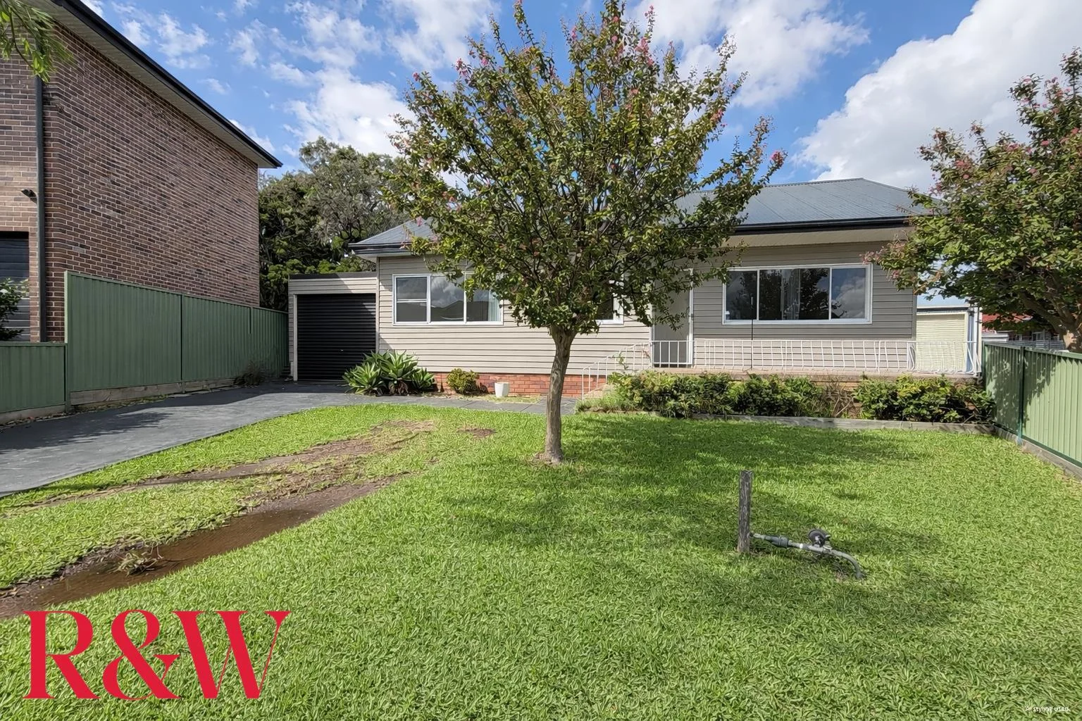 12 Mccahons Avenue, Georges Hall NSW 2198