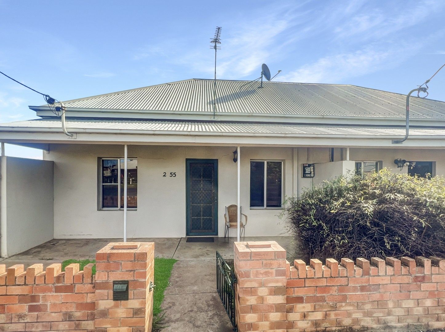 2 bedrooms Apartment / Unit / Flat in 2/55 Gipps Street DUBBO NSW, 2830