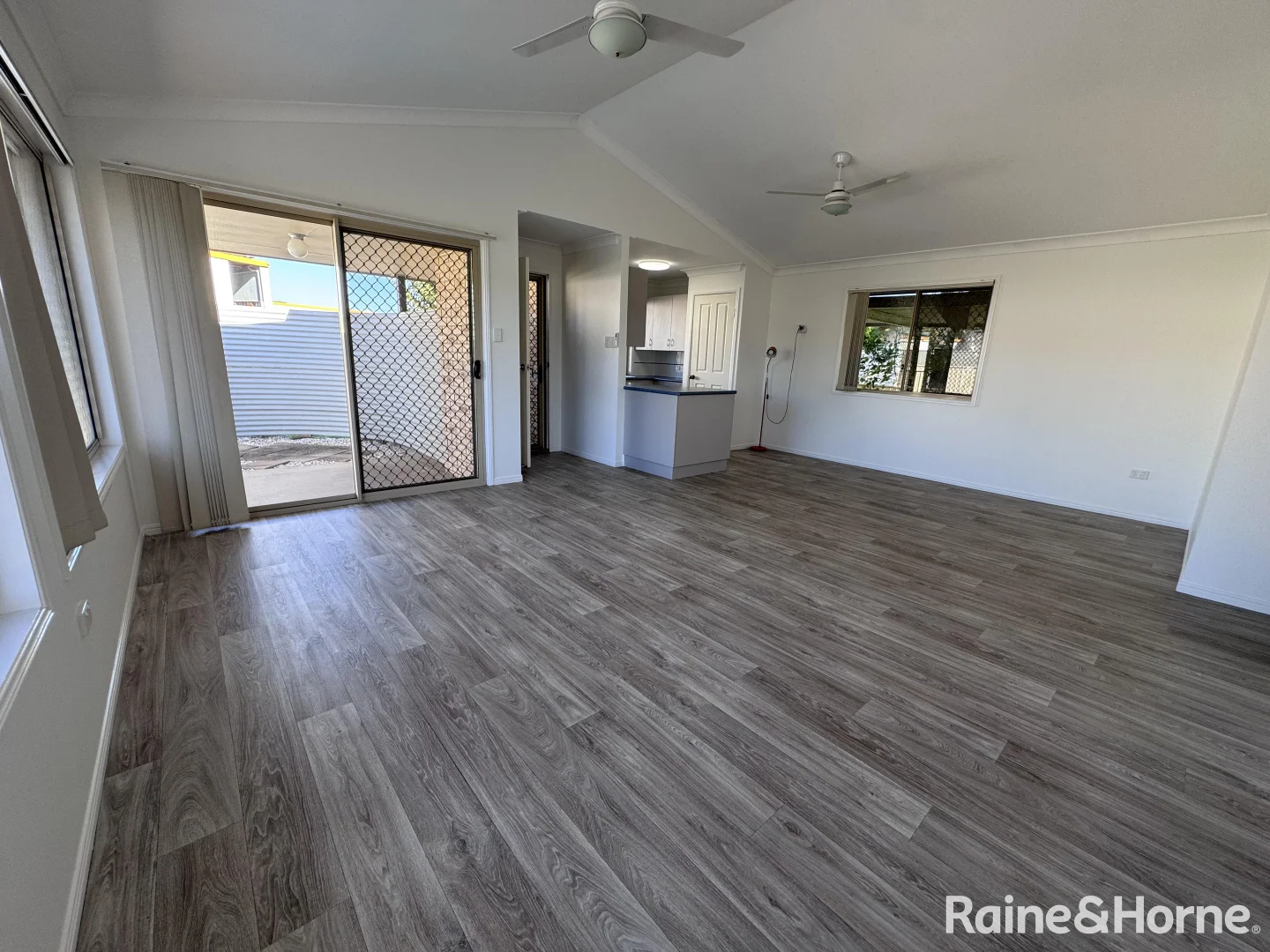 Additional image 5 of 14/16 Queen street, Kingaroy QLD 4610