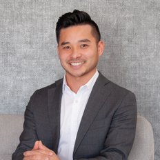 Kong Tran, Sales representative