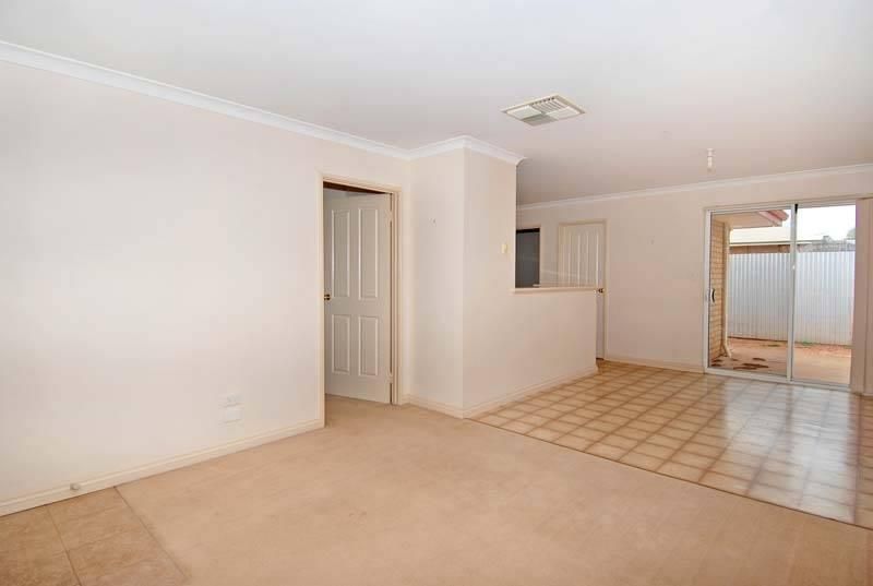 1/52 Roberts Street, KALGOORLIE WA 6430, Image 1