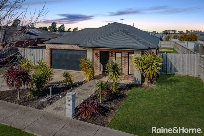 Picture of 13 Greenfields Boulevard, ROMSEY VIC 3434