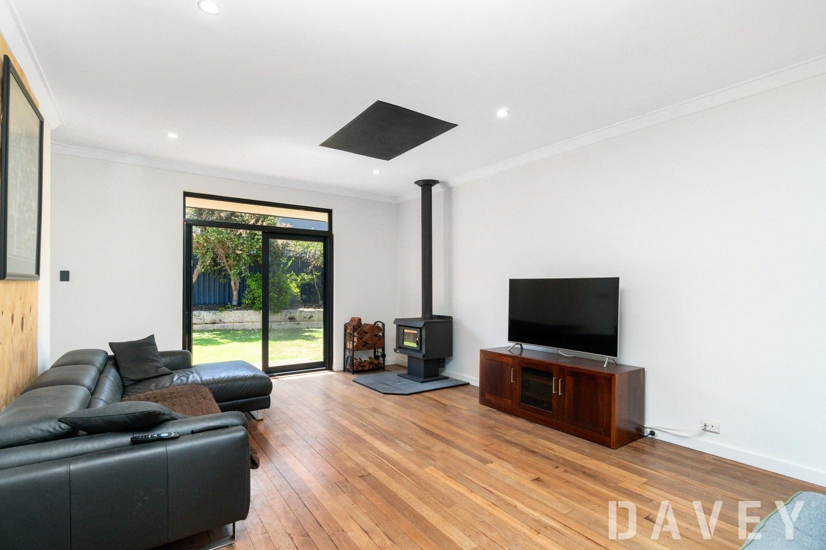 3 bedrooms House in 55 Oxley Avenue PADBURY WA, 6025