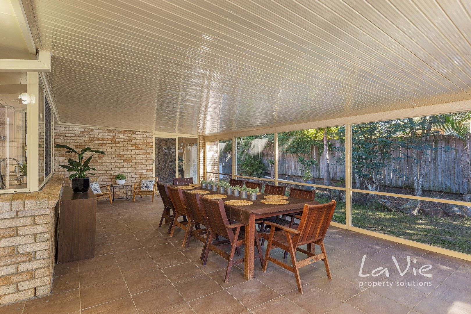 33 Regents Circuit, Forest Lake QLD 4078, Image 2