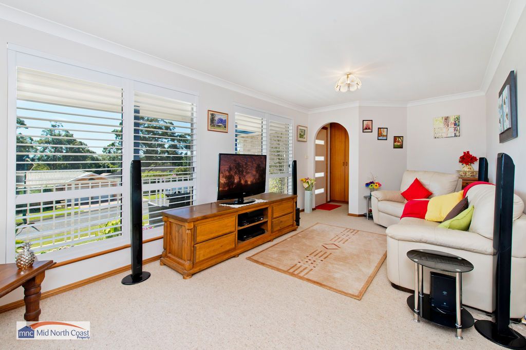 4 Ellerslie Crescent, Laurieton NSW 2443, Image 1