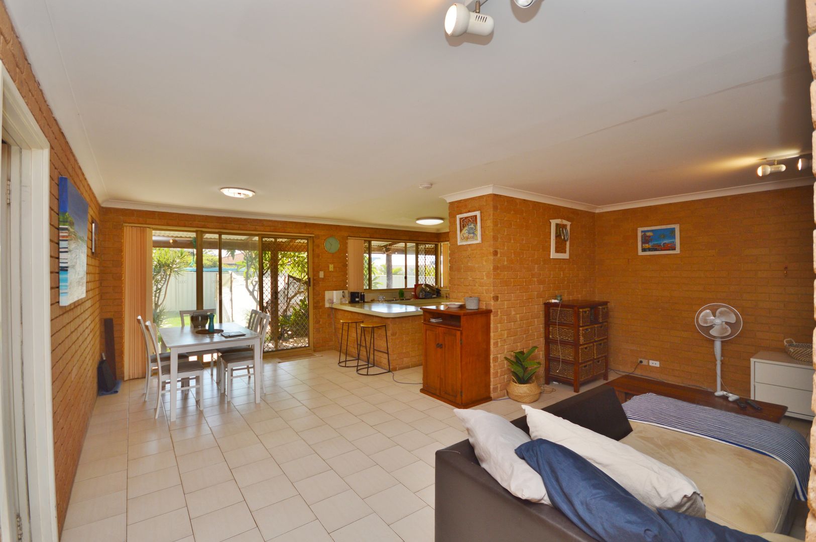 17 Batavia Circle, Kalbarri WA 6536, Image 1