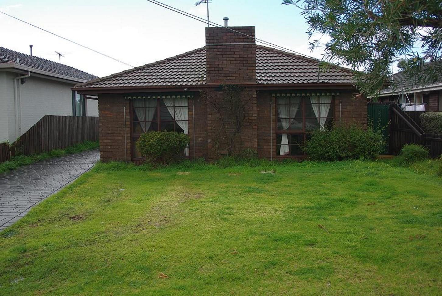 3 bedrooms House in 5 Fitzpatrick Drive ALTONA MEADOWS VIC, 3028