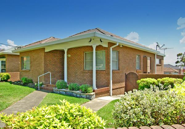 74 Chamberlain Road, Padstow Heights NSW 2211