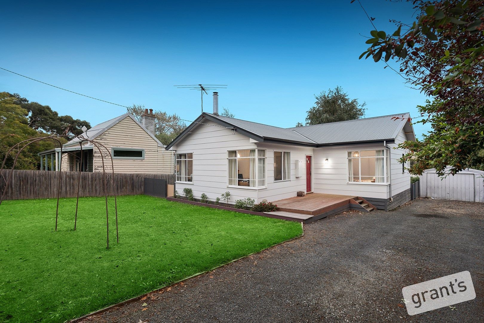 21 Victoria Road, Loch VIC 3945, Image 0