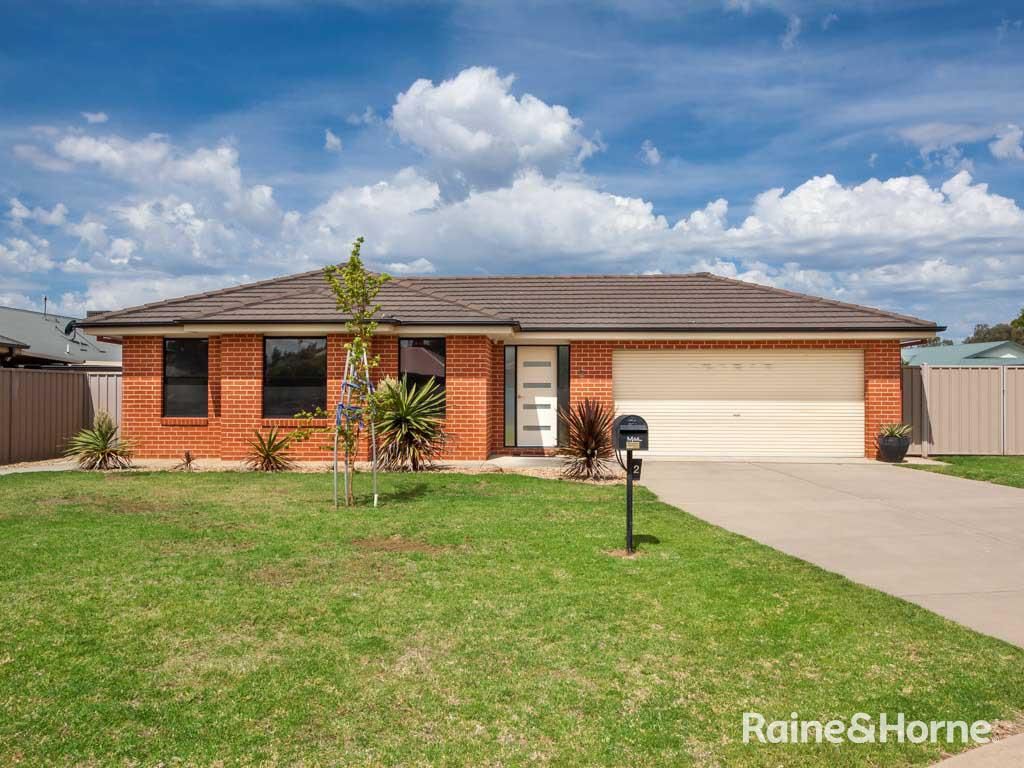 2 Rosella Place, Mount Austin NSW 2650, Image 0