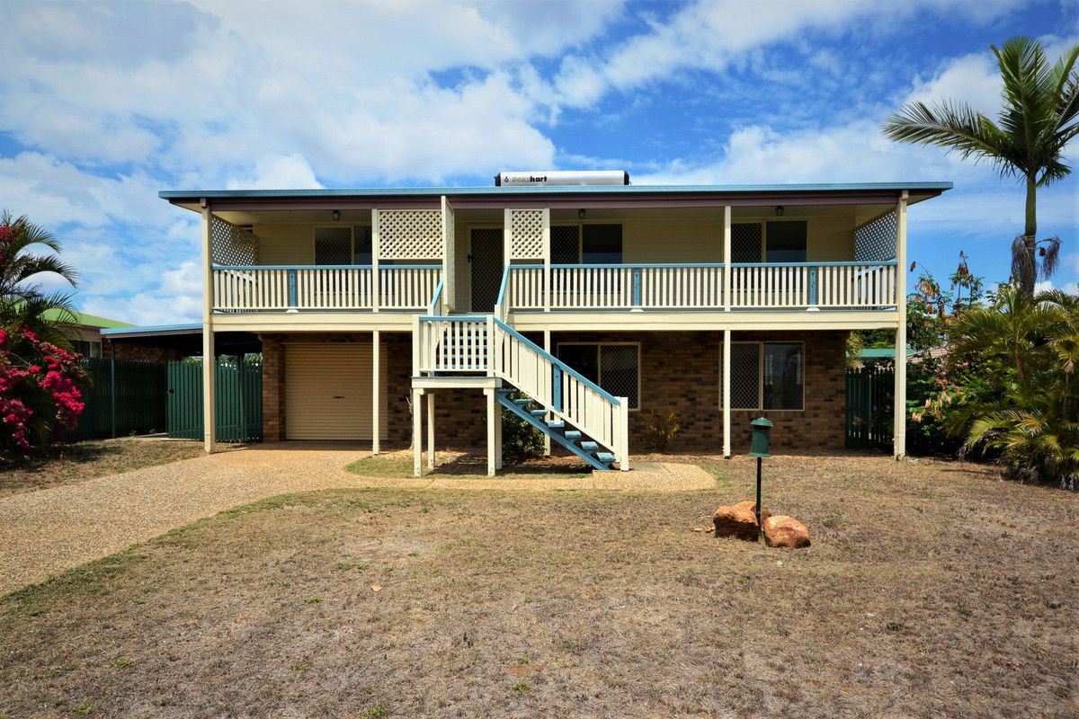 5 bedrooms House in 10 Banksia Court GRACEMERE QLD, 4702