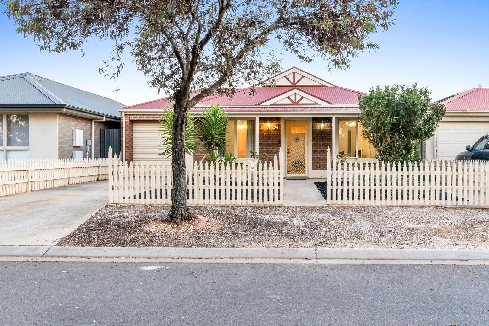 24 Almond Circuit, Munno Para West SA 5115, Image 0