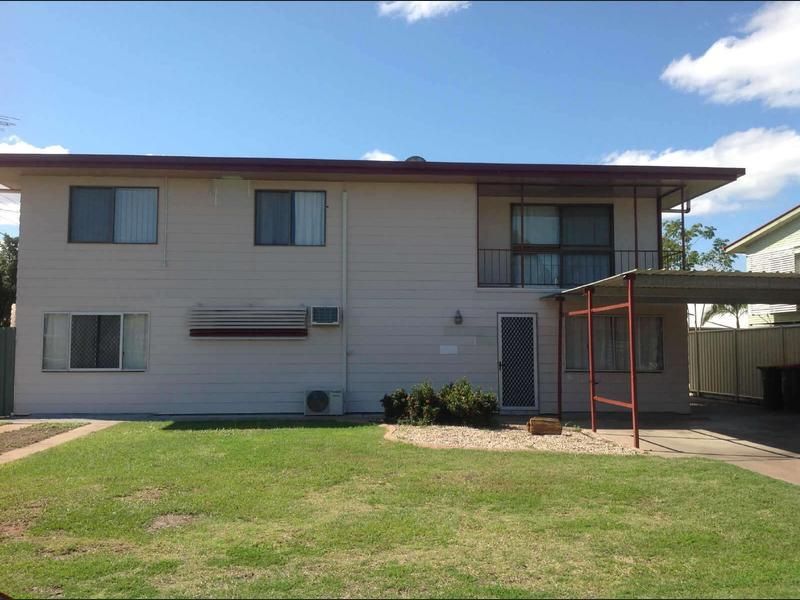 6 bedrooms House in 1 Dearden Place EMERALD QLD, 4720
