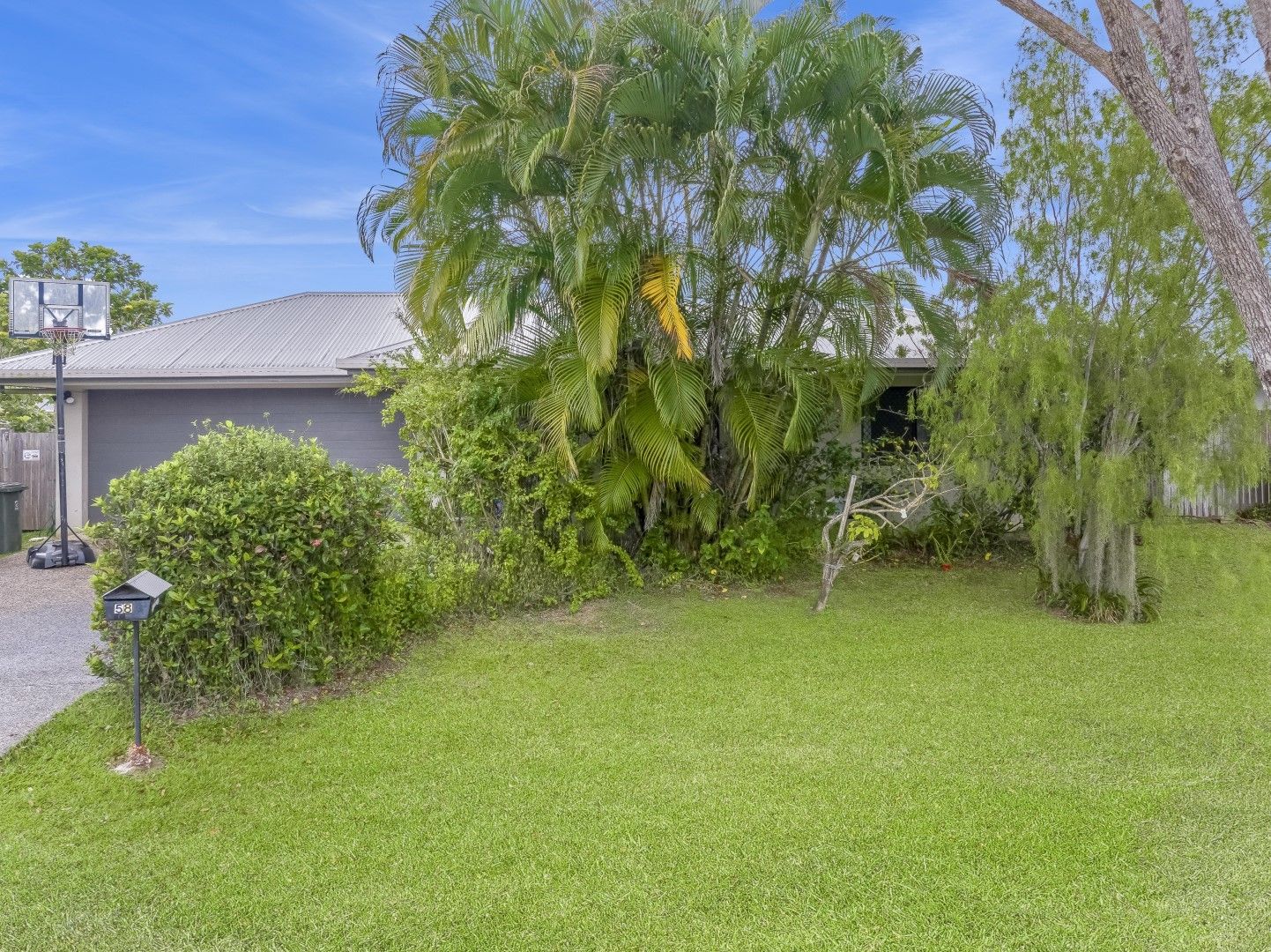 4 bedrooms House in 58 Phoenix Street WHITE ROCK QLD, 4868