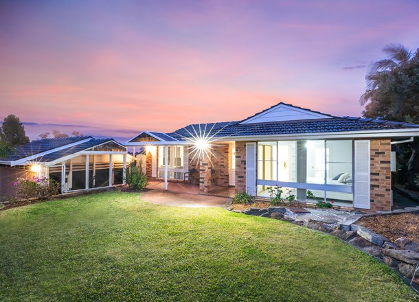 6 Merredin Close, Yarrawarrah NSW 2233