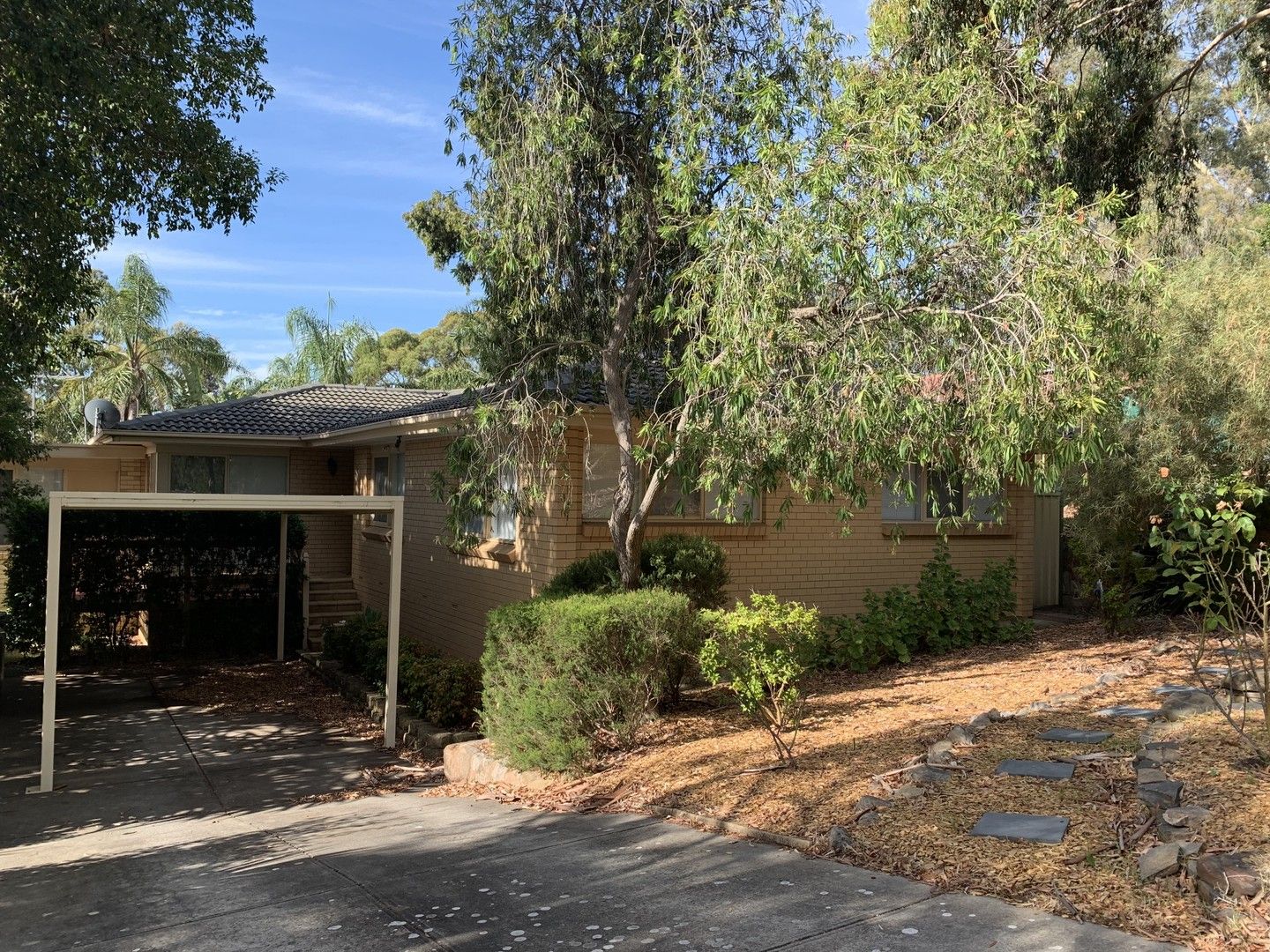 5 bedrooms House in 9 Banksia Crescent ATHELSTONE SA, 5076