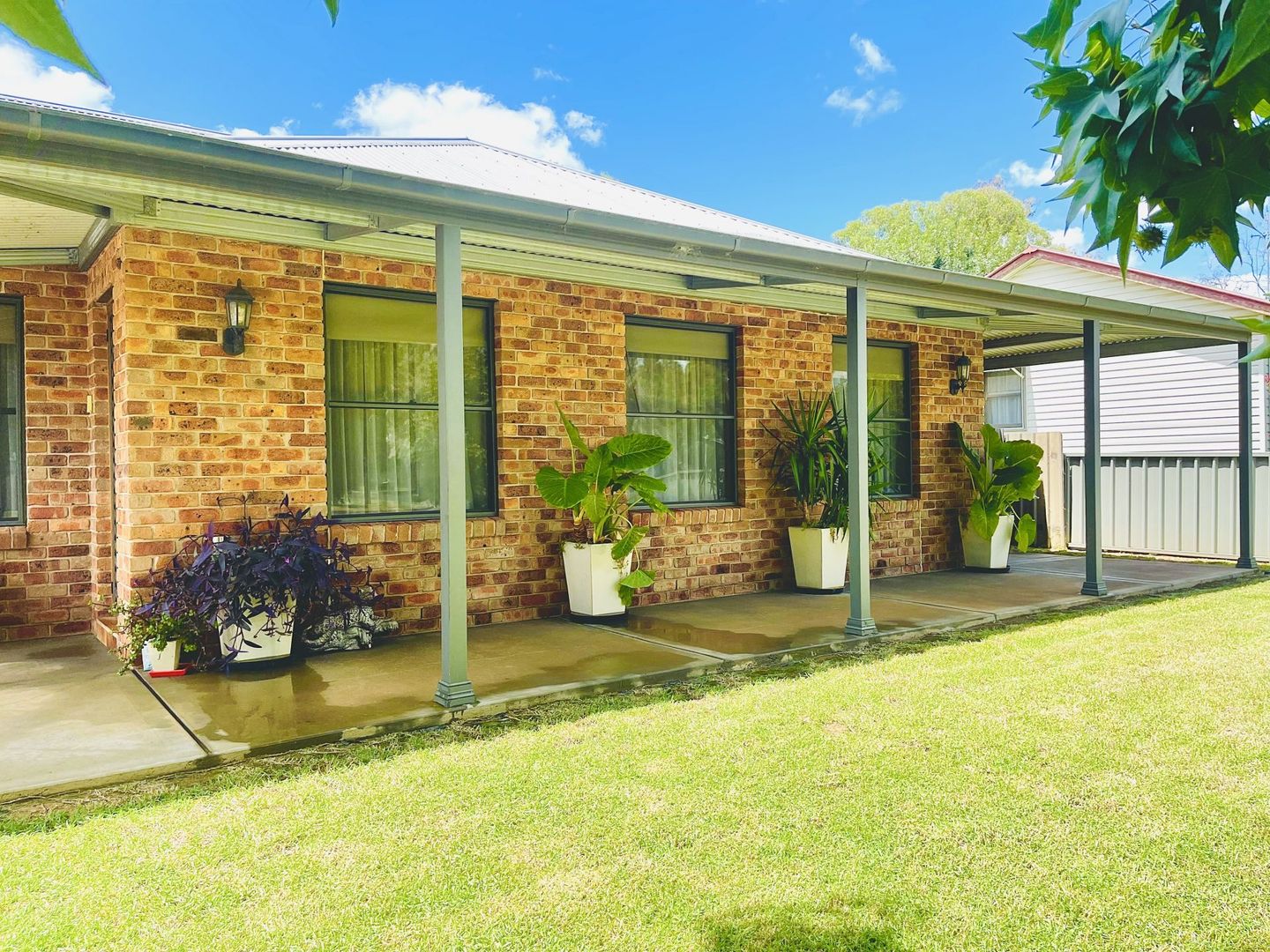 Coonabarabran NSW 2357 4 beds house for Sale, Under Offer