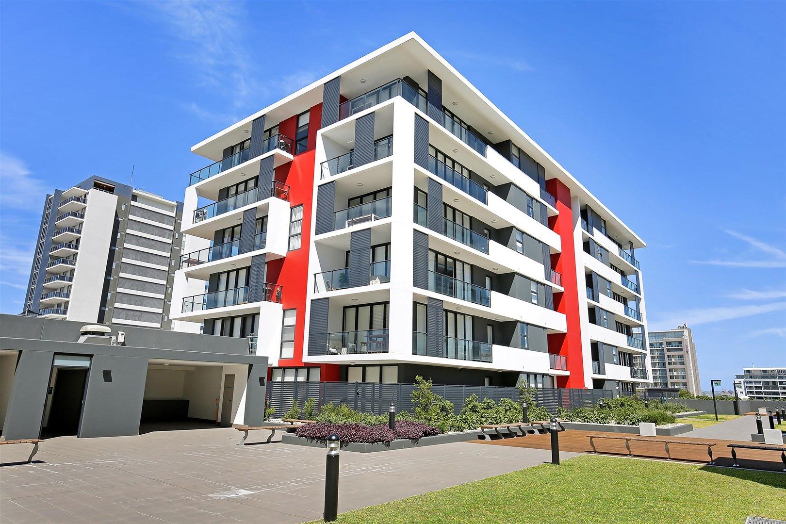 2 bedrooms Apartment / Unit / Flat in 101/16 Burelli Street WOLLONGONG NSW, 2500