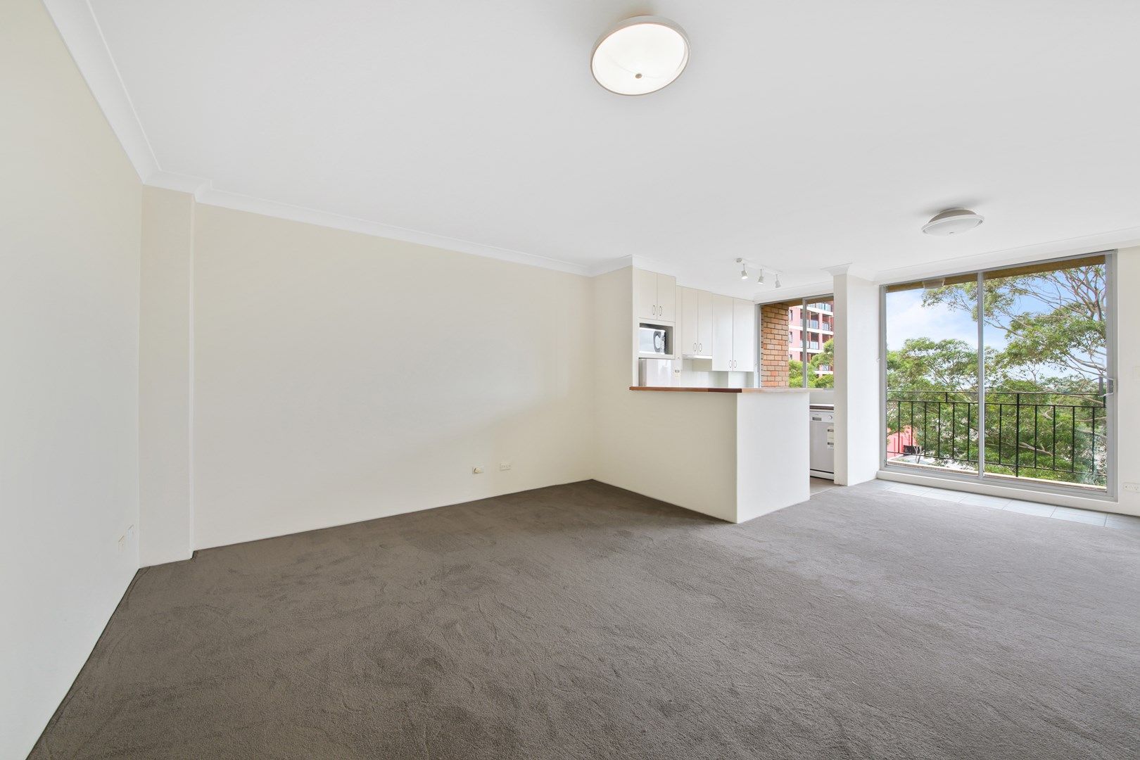 2 bedrooms Apartment / Unit / Flat in 77/19-25 Queen Street NEWTOWN NSW, 2042
